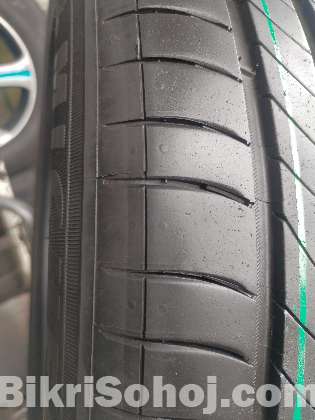 Micheline Primacy4 225/50R18 Tire 2 Piece